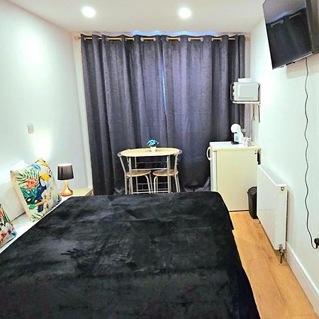 Penelope Ensuite Double Room Λονδίνο Εξωτερικό φωτογραφία