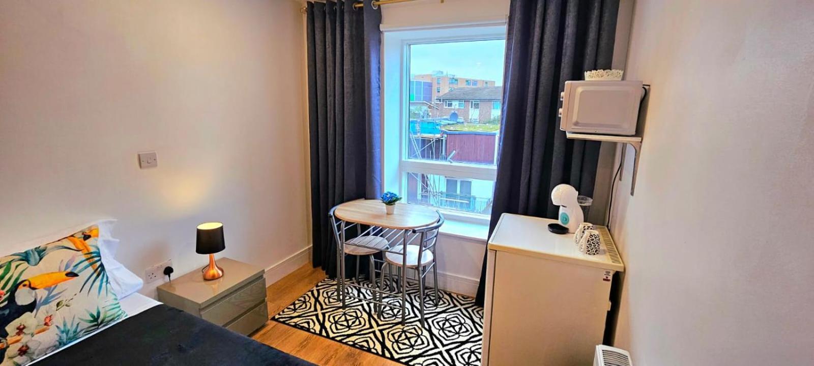 Penelope Ensuite Double Room Λονδίνο Εξωτερικό φωτογραφία